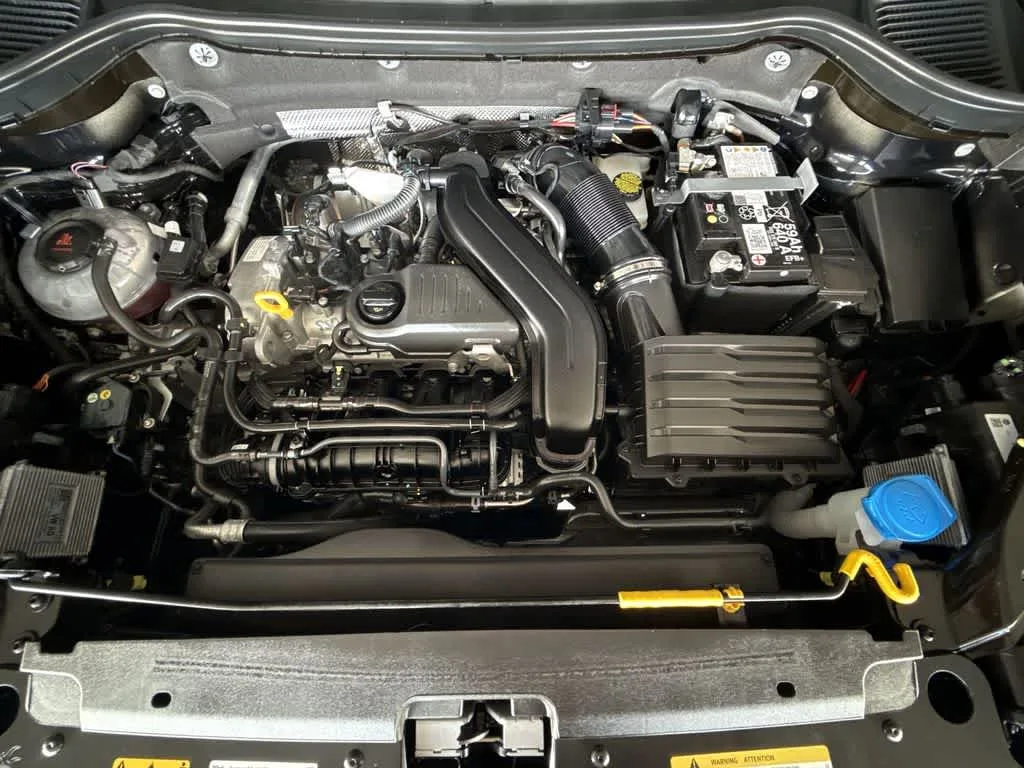 2026 Volkswagen Taos SE photo 12