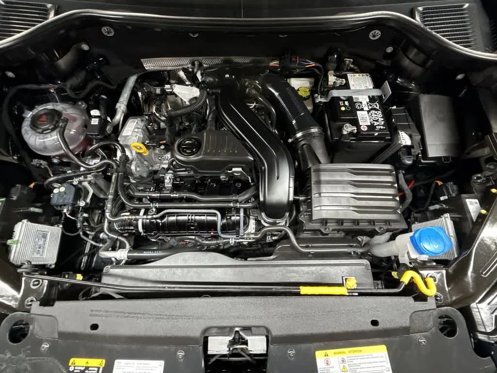 2026 Volkswagen Taos SE photo 12