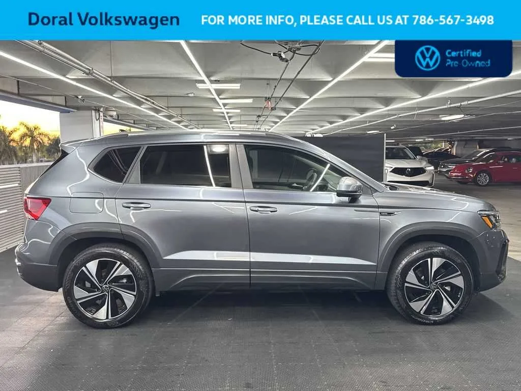 2024 Volkswagen Taos SE photo 11