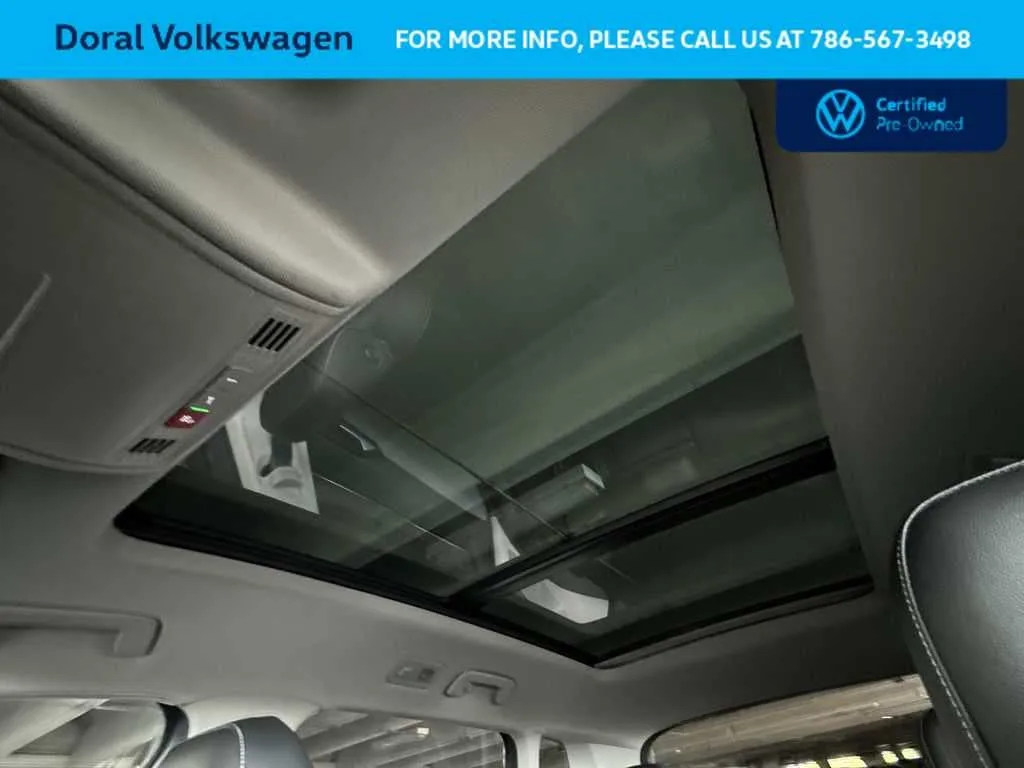 2023 Volkswagen Taos SE photo 17
