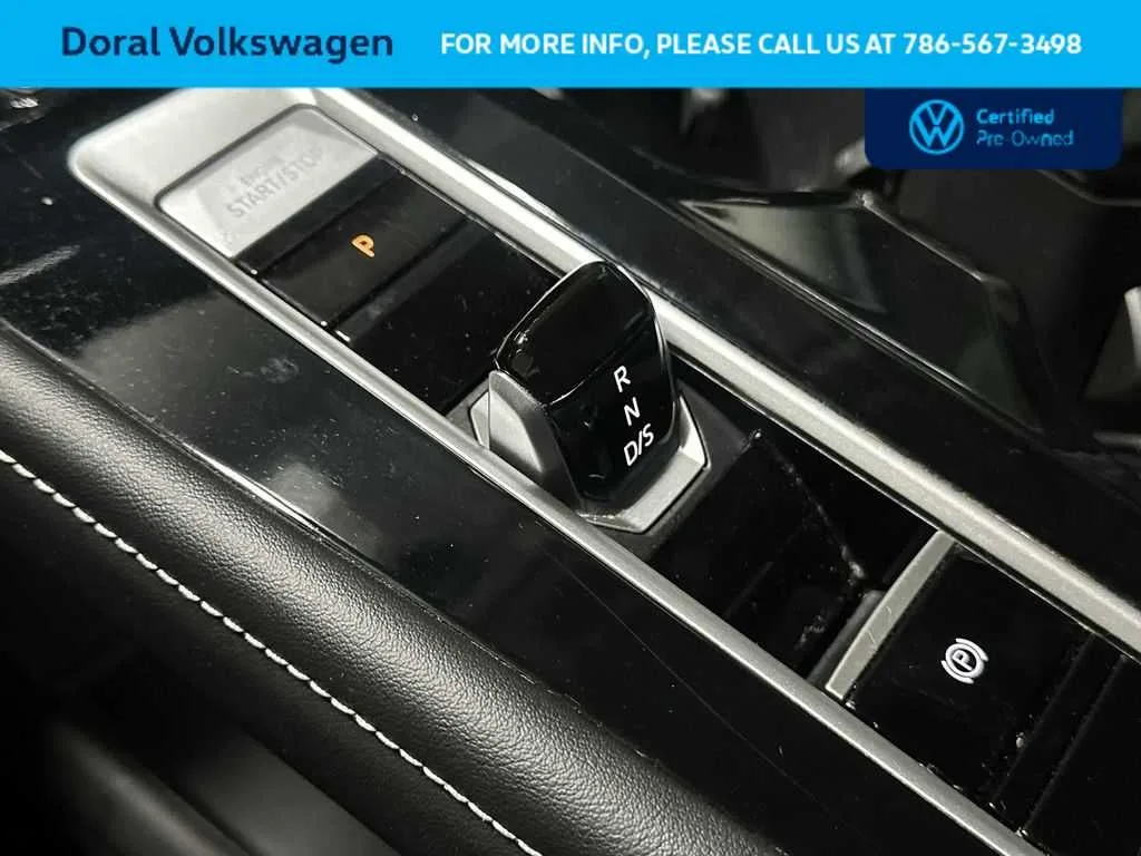 2024 Volkswagen Atlas 2.0T SE w/Technology photo 21