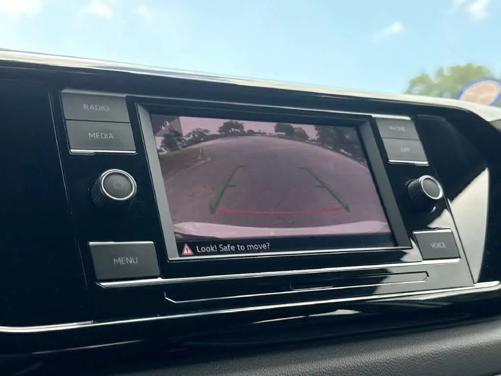 2023 Volkswagen Taos S photo 18