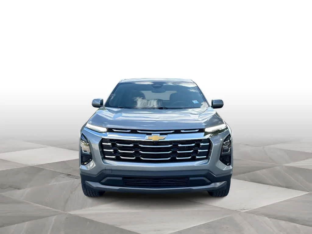 2025 Chevrolet Equinox FWD LT photo 3