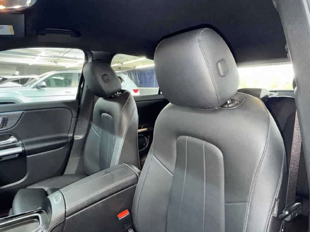 2025 Mercedes-Benz GLA 250 GLA 250 photo 14