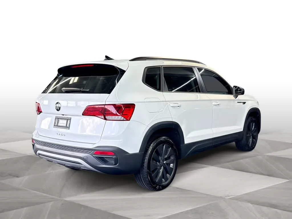 2024 Volkswagen Taos S photo 8