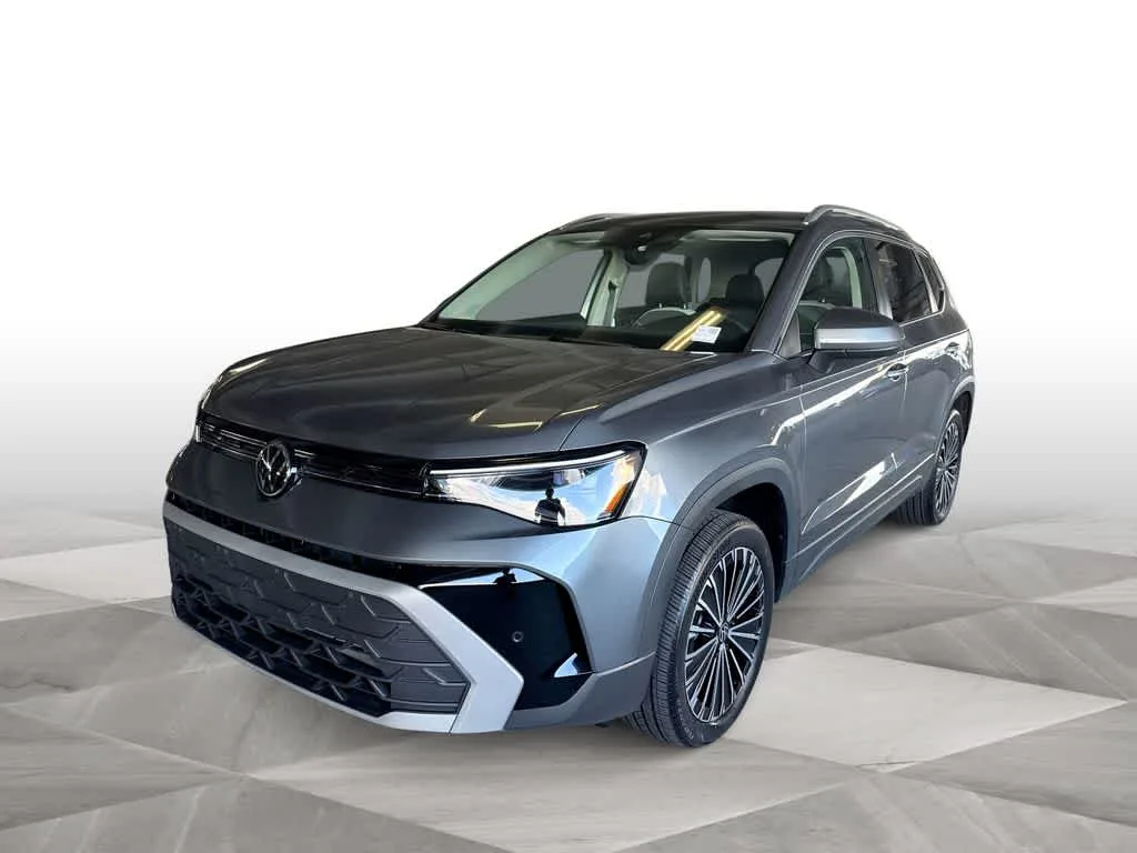2025 Volkswagen Taos SE photo 4