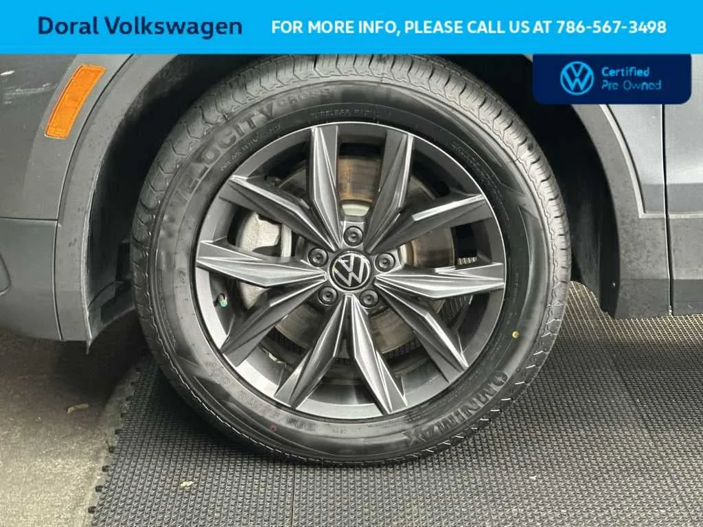 2023 Volkswagen Tiguan SE photo 11
