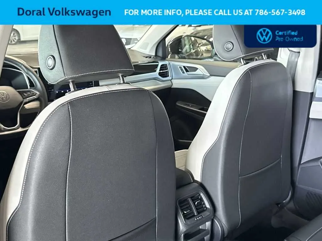 2025 Volkswagen Taos SE photo 23