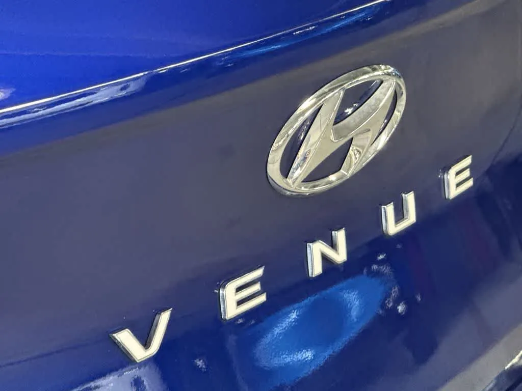 2024 Hyundai Venue Limited photo 10