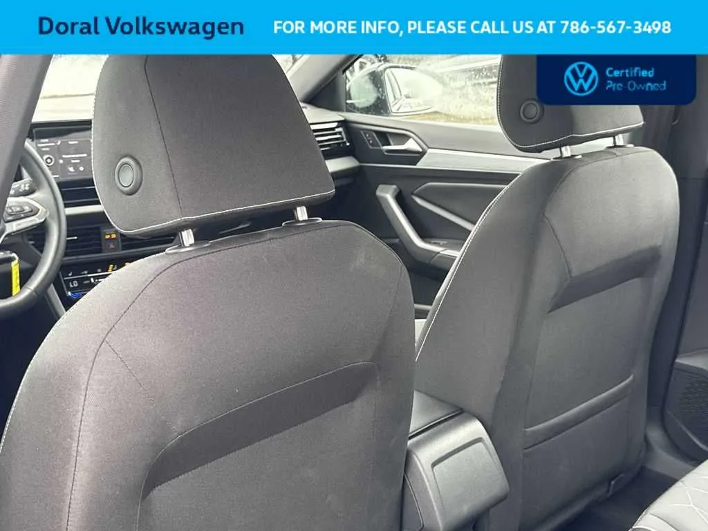 2025 Volkswagen Jetta Sport photo 23