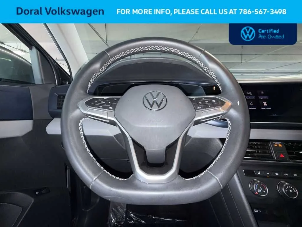 2022 Volkswagen Taos SE photo 15