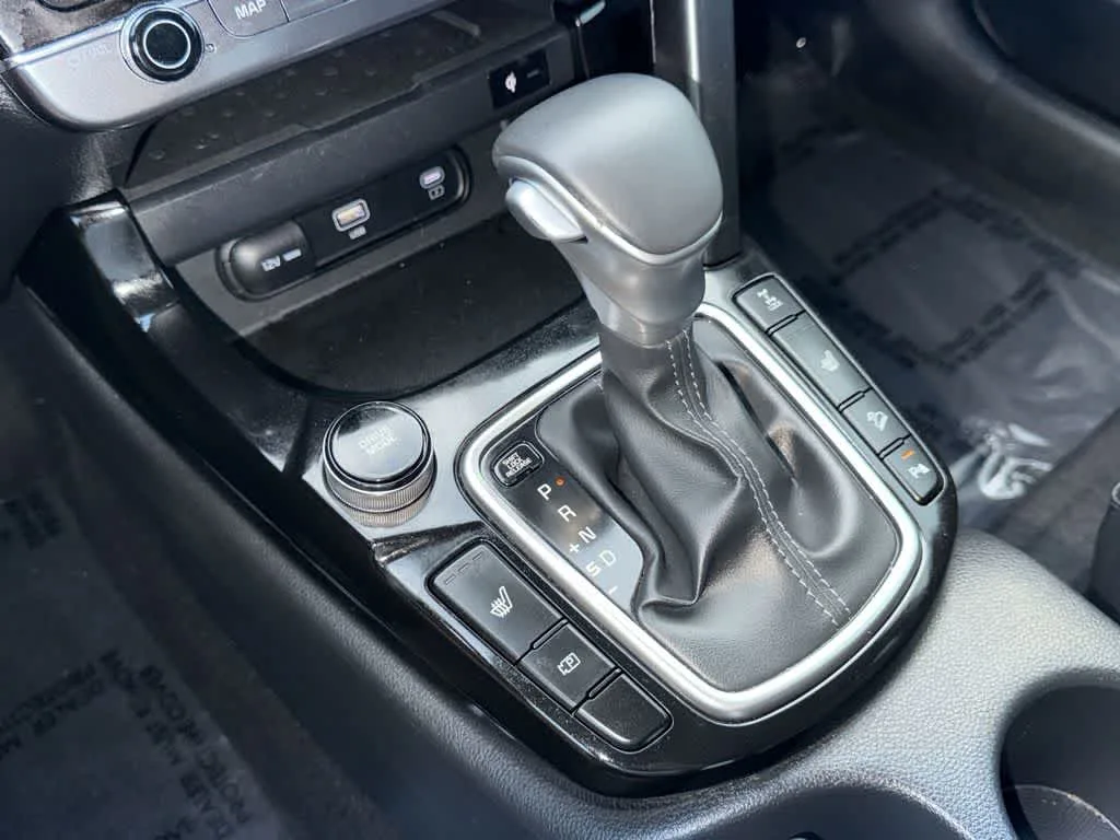 2025 Kia Seltos EX photo 20