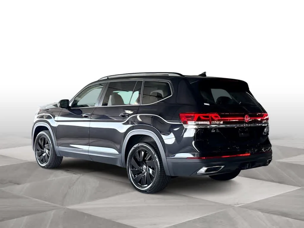 2026 Volkswagen Atlas 2.0T SE w/Technology photo 6