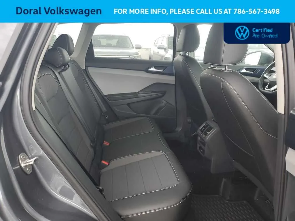 2024 Volkswagen Taos SE photo 30