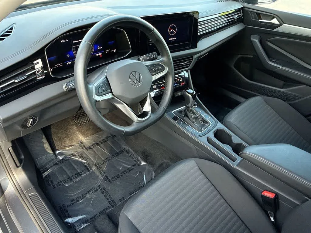 2025 Volkswagen Jetta S photo 13