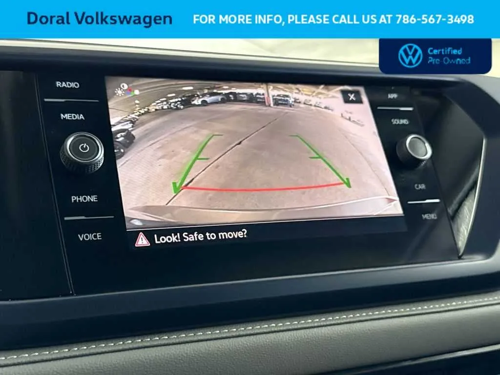 2024 Volkswagen Taos SE photo 19