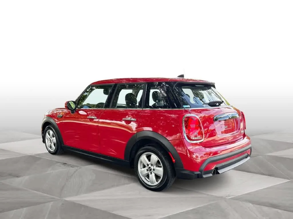 2024 MINI Hardtop 4 Door Cooper photo 6