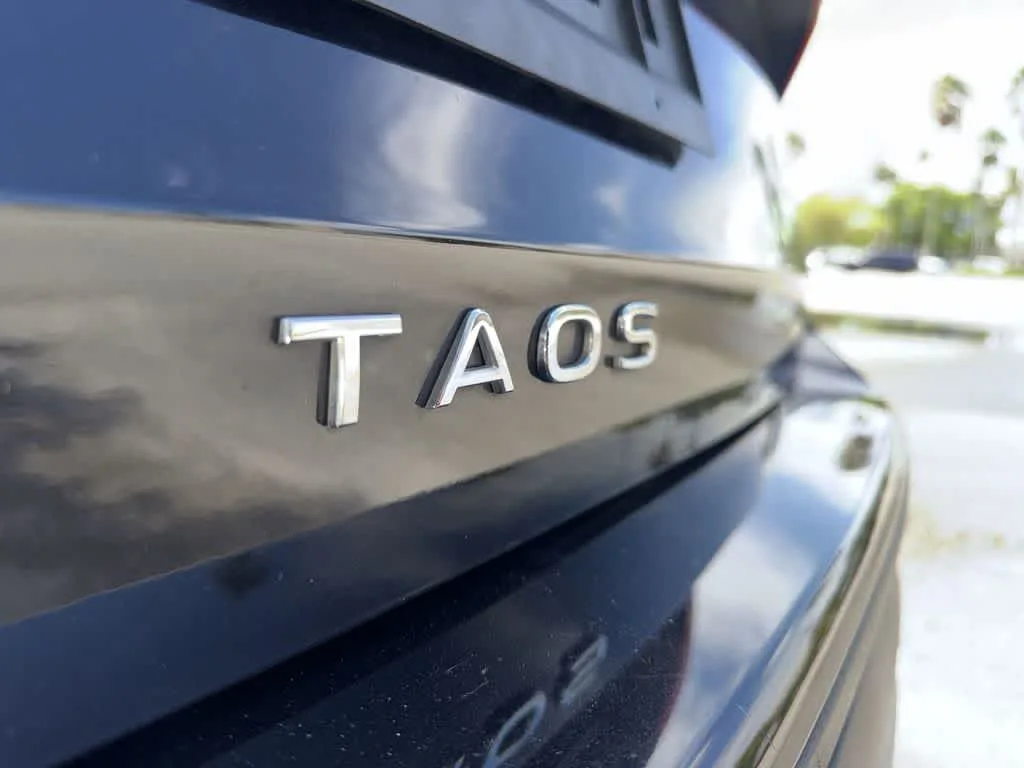 2024 Volkswagen Taos S photo 10