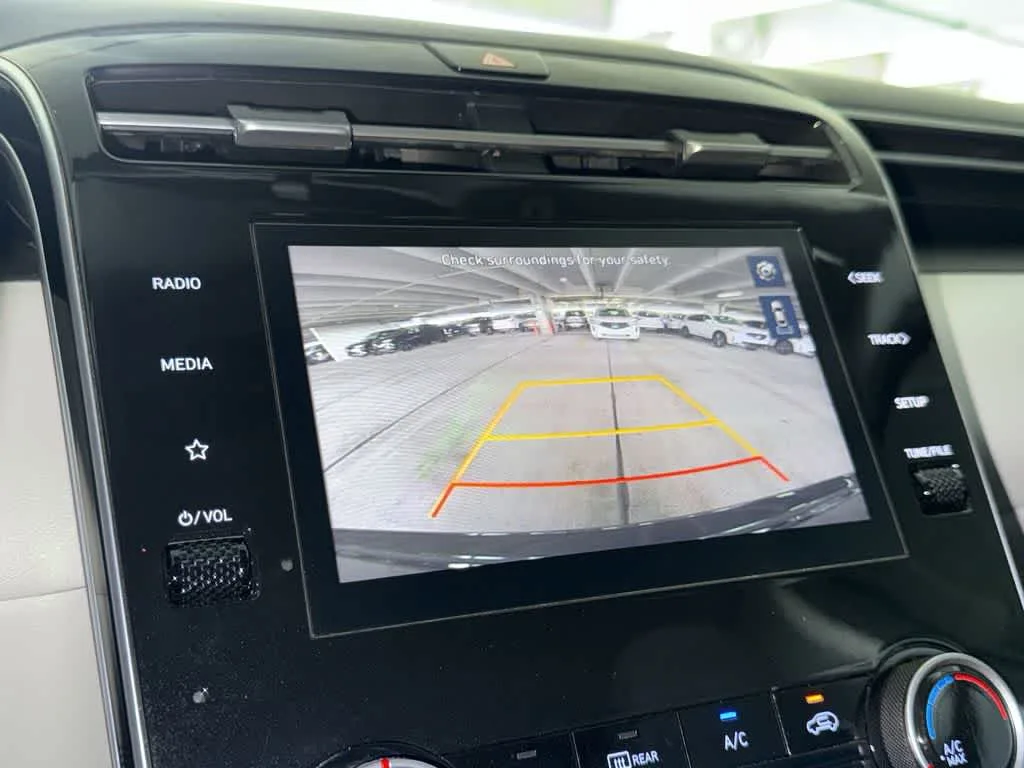 2024 Hyundai Tucson SE photo 19