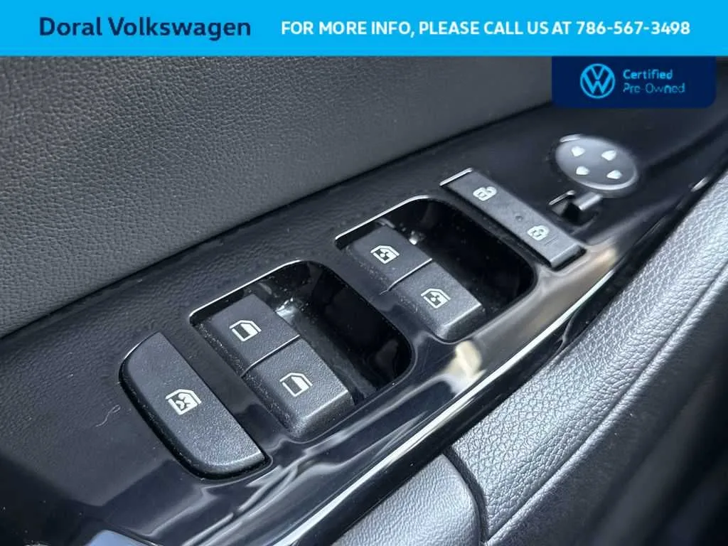 2023 Kia Sportage EX photo 17