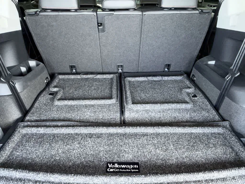 2024 Volkswagen Tiguan Wolfsburg Edition photo 25