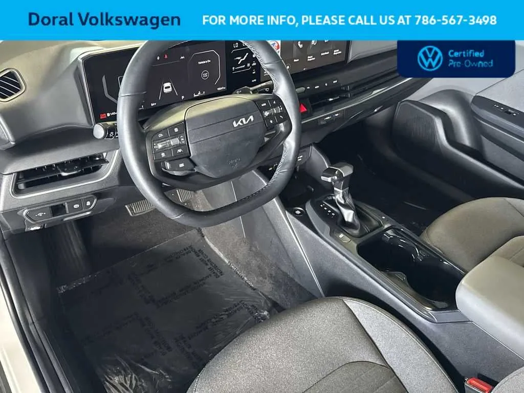 2025 Kia K4 EX photo 13