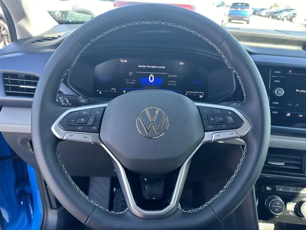 2024 Volkswagen Taos SE photo 25