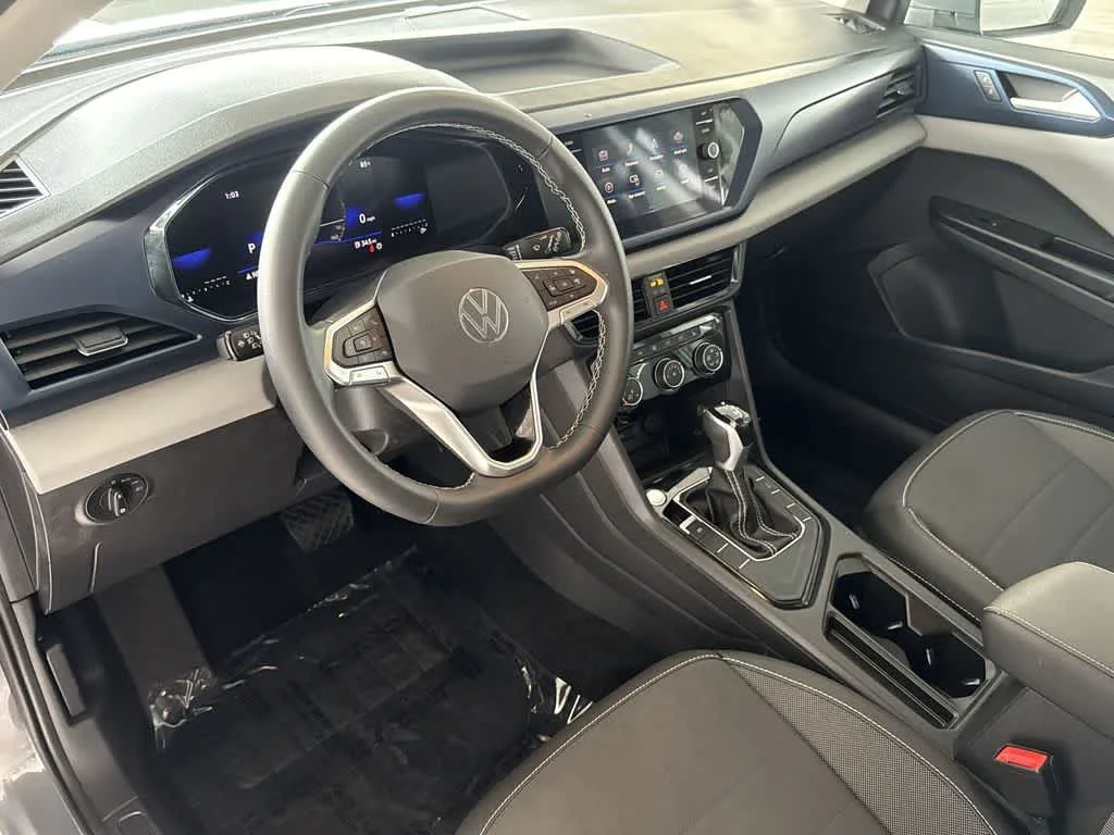 2023 Volkswagen Taos SE photo 13