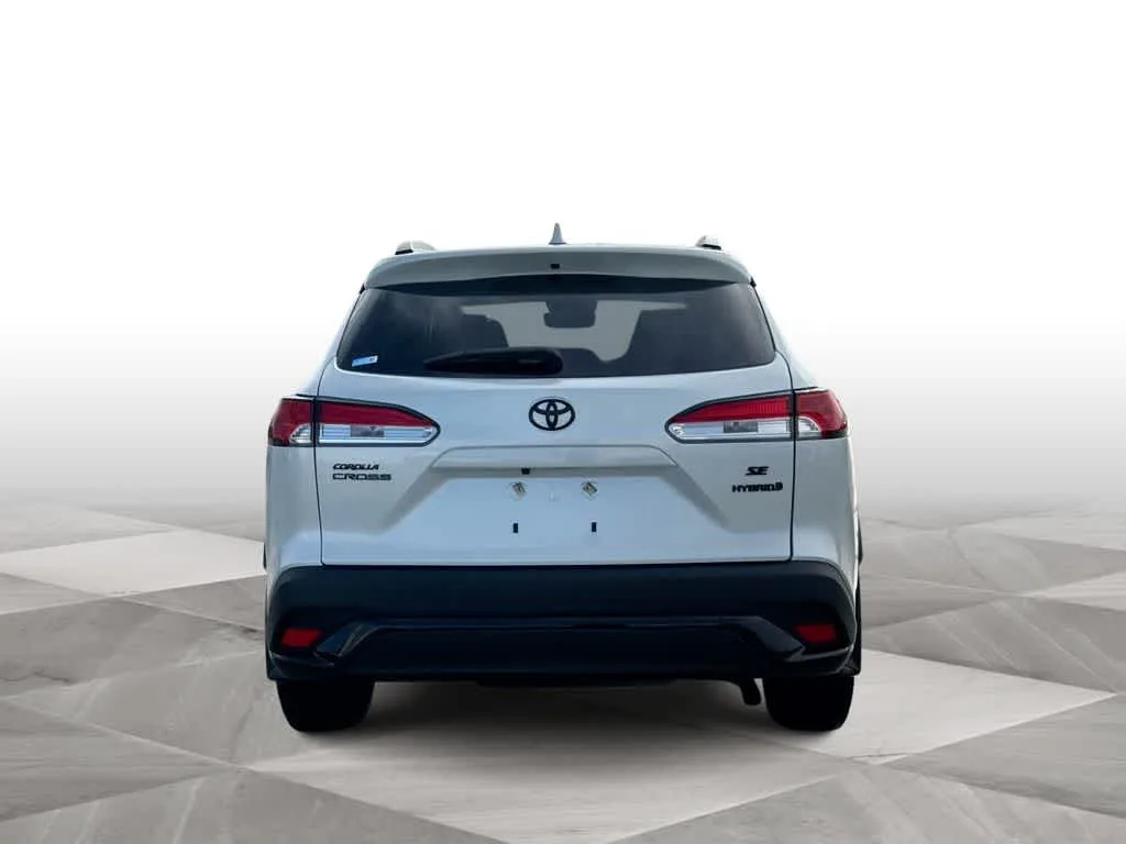 2024 Toyota Corolla Cross Hybrid SE photo 7