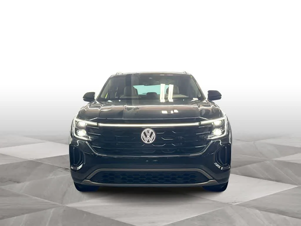 2026 Volkswagen Atlas Cross Sport 2.0T SE w/Technology photo 3