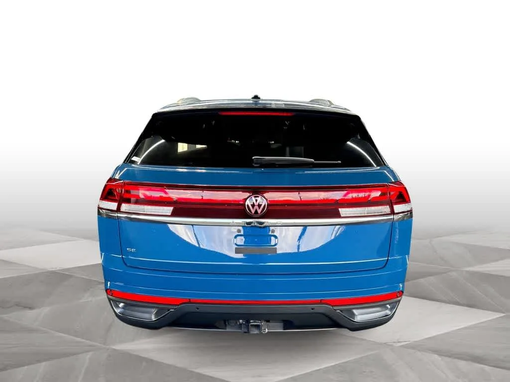 2026 Volkswagen Atlas Cross Sport 2.0T SE w/Technology photo 7