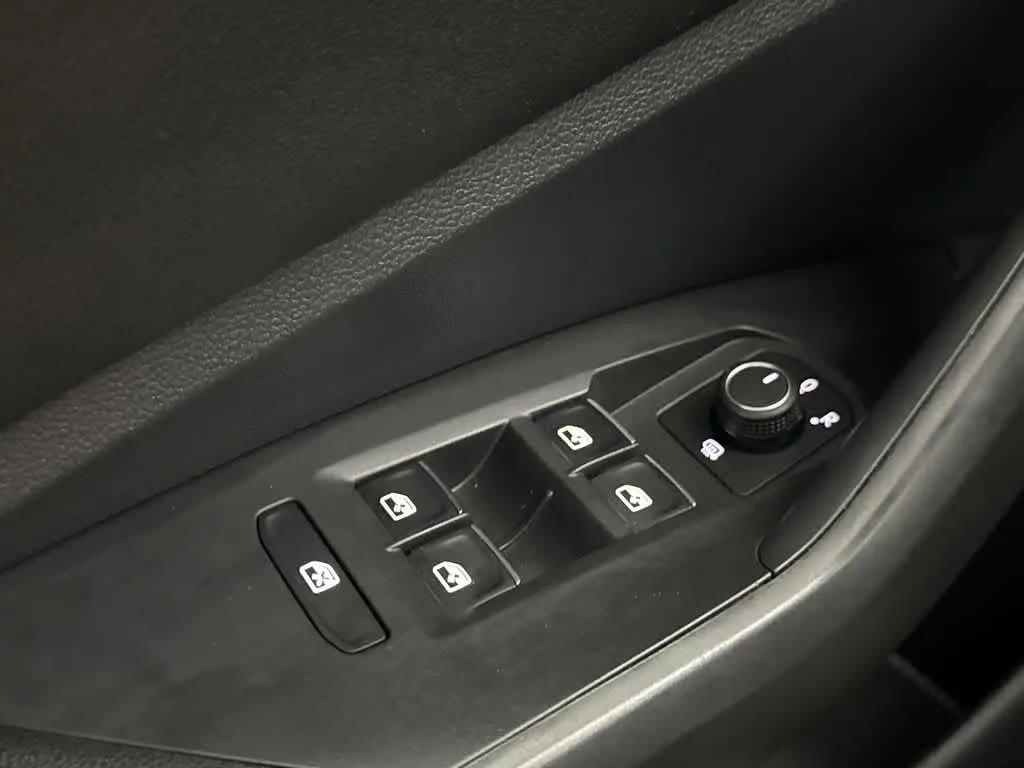 2023 Volkswagen Jetta Sport photo 17