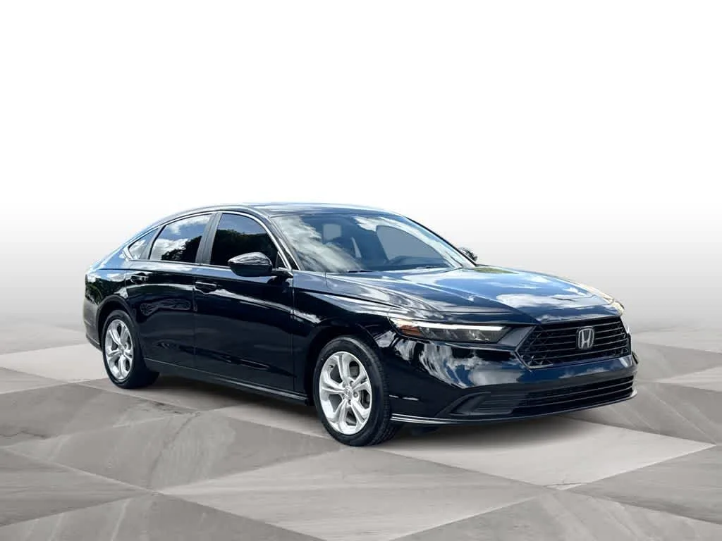 2023 Honda Accord LX photo 2
