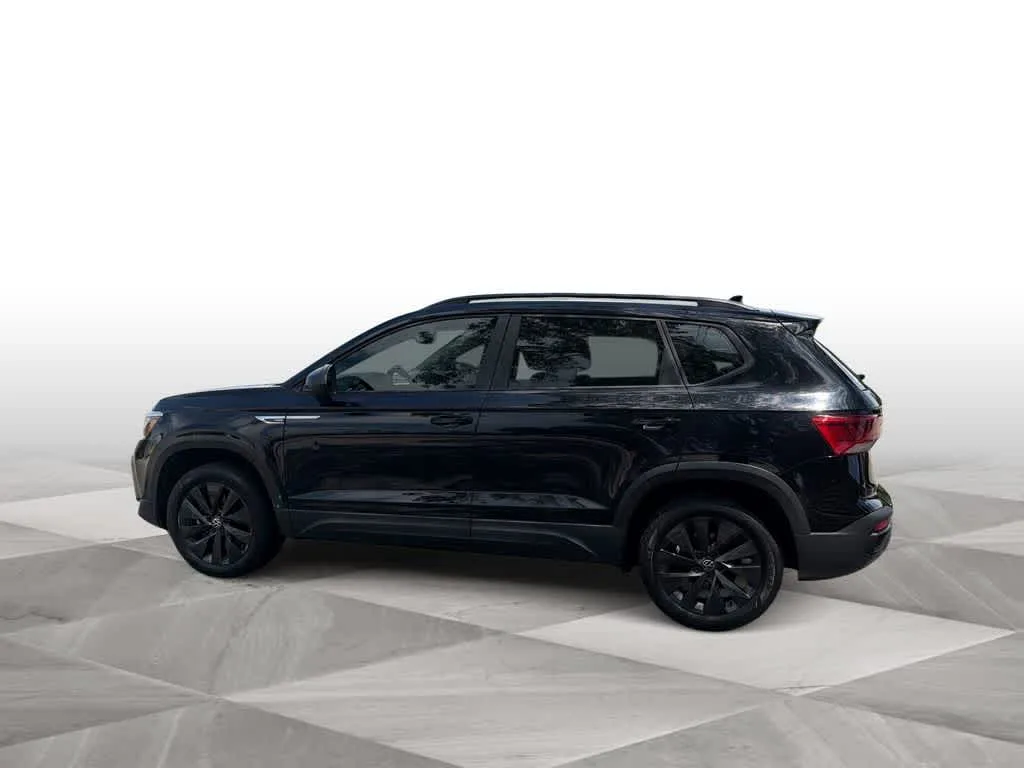 2024 Volkswagen Taos S photo 5