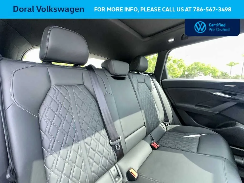 2025 Audi SQ6 e-tron Prestige photo 26