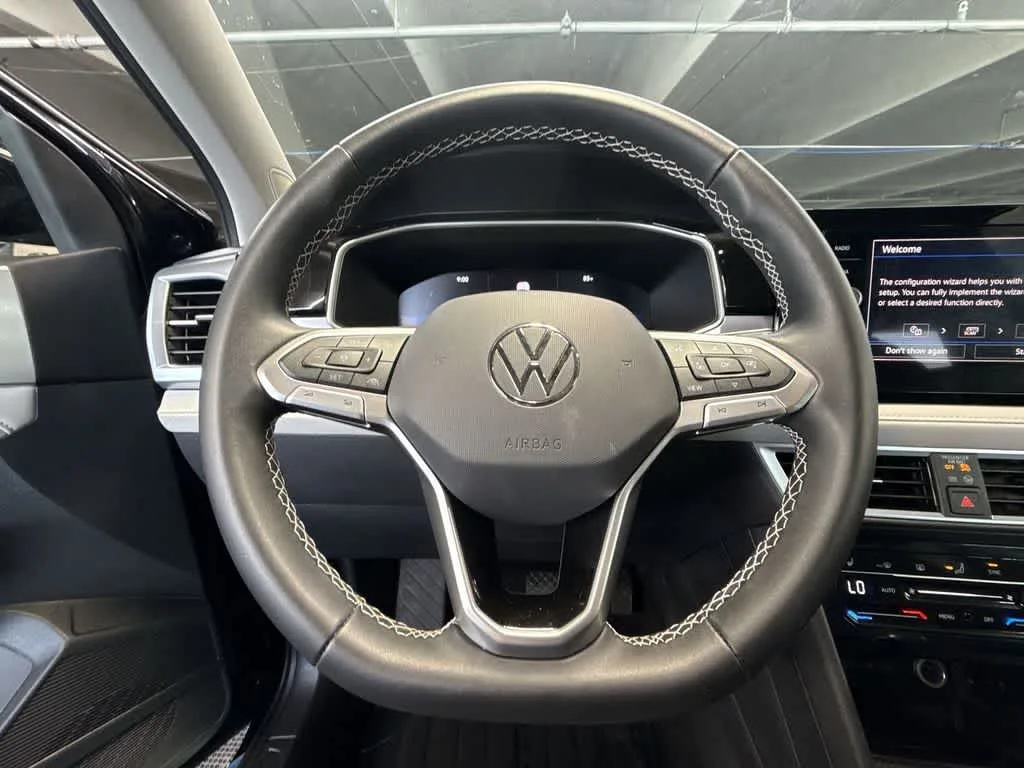 2026 Volkswagen Taos SE photo 15
