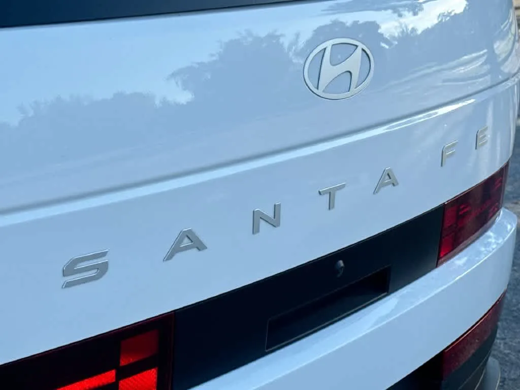 2026 Hyundai Santa Fe SEL photo 10