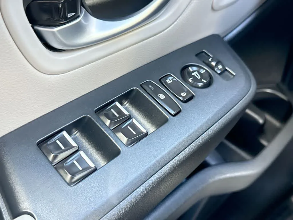 2024 Honda Pilot EX-L 8 Passenger photo 21