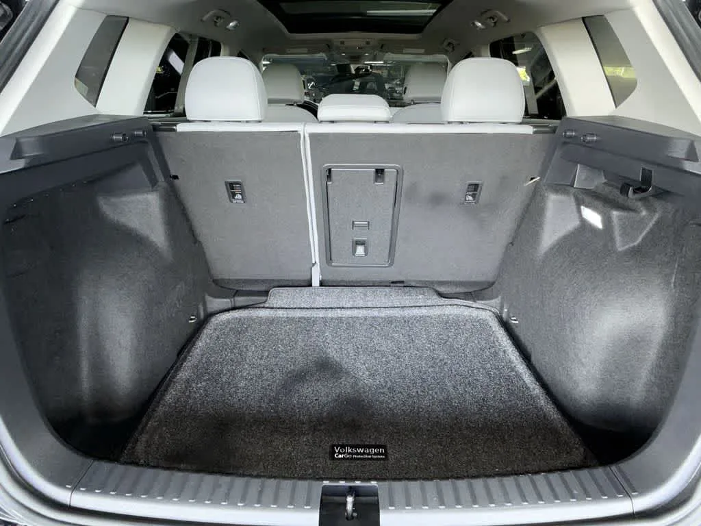 2024 Volkswagen Taos SE photo 25