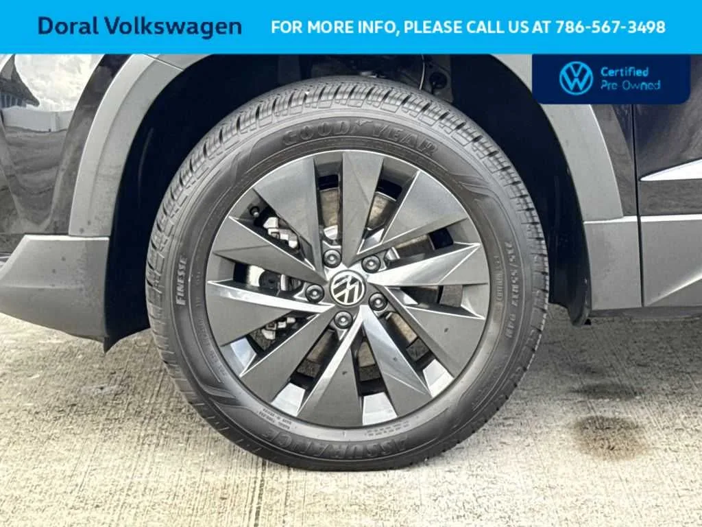 2024 Volkswagen Taos S photo 11