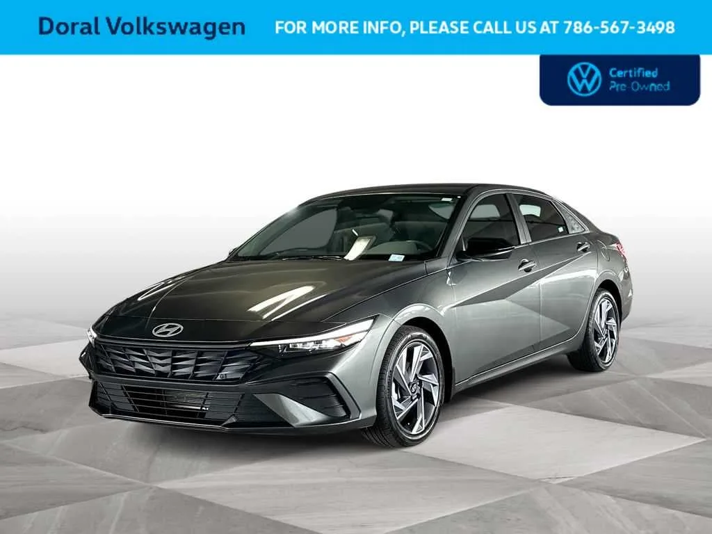 2025 Hyundai Elantra SEL Sport photo 4