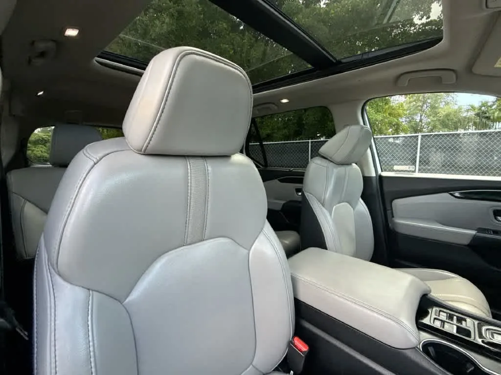 2024 Honda Pilot Touring photo 27