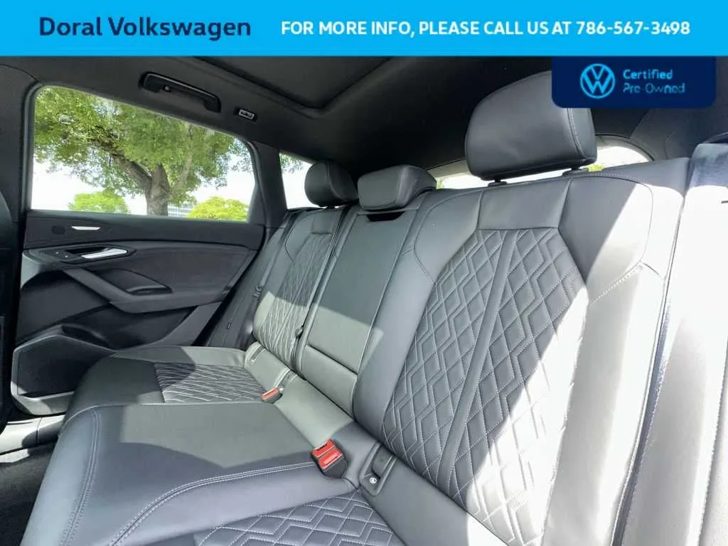 2025 Audi SQ6 e-tron Prestige photo 22