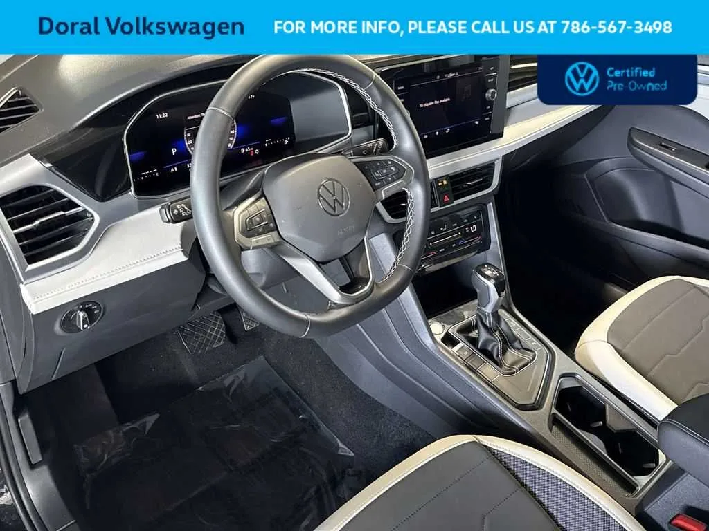 2025 Volkswagen Taos SE photo 13