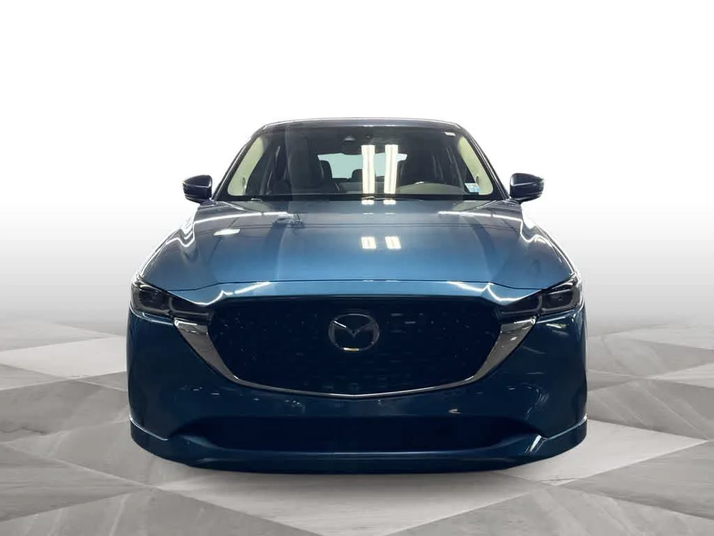 2024 Mazda CX-5 2.5 S Preferred Package photo 3
