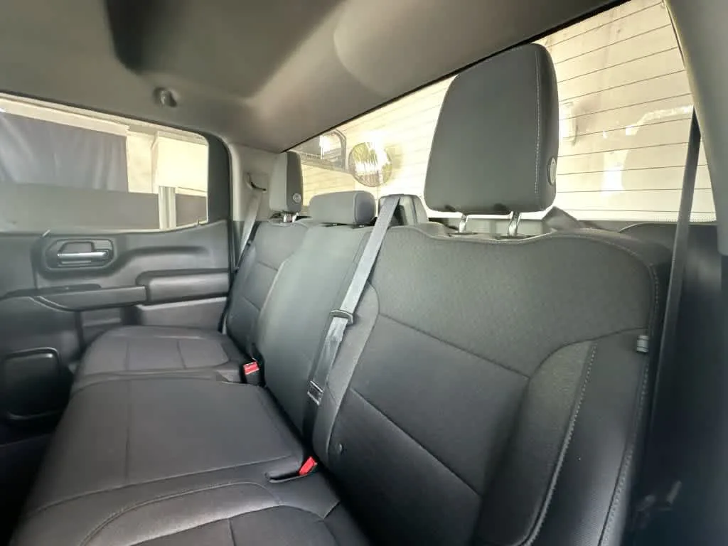 2021 Chevrolet Silverado 1500 LT photo 22