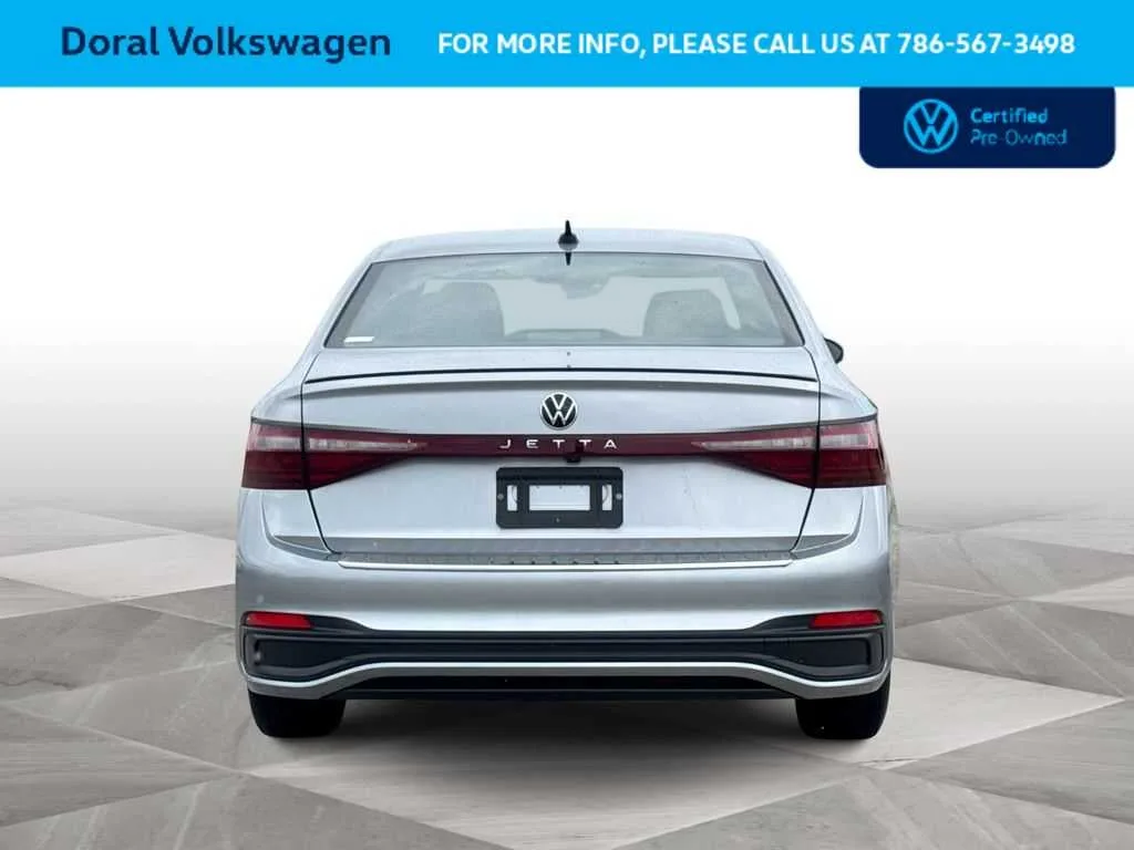 2025 Volkswagen Jetta Sport photo 7