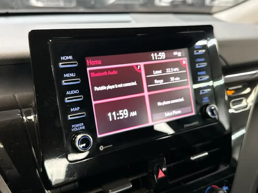 2024 Toyota Camry SE photo 17