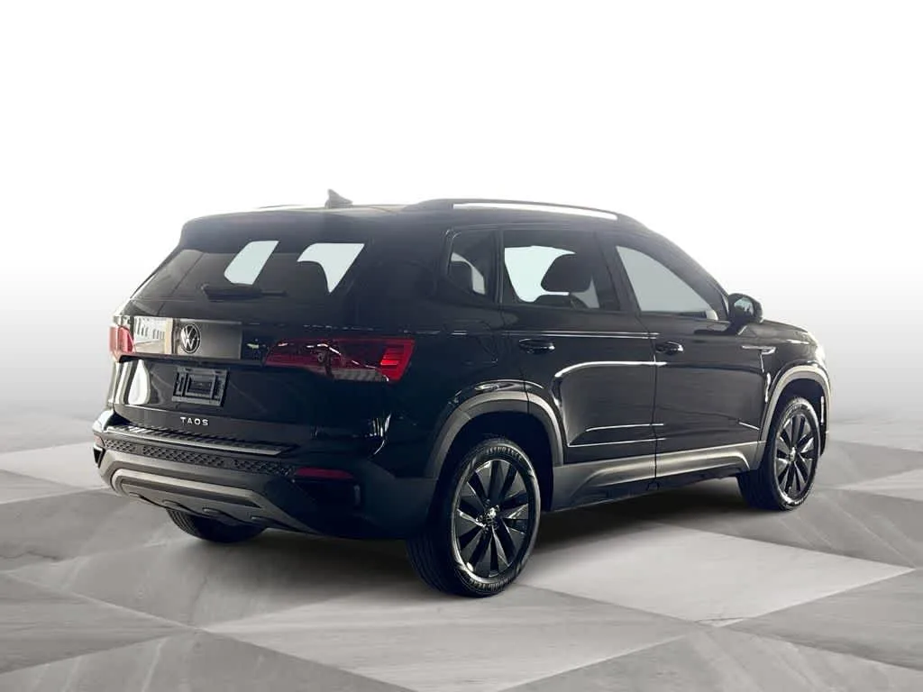 2024 Volkswagen Taos S photo 8