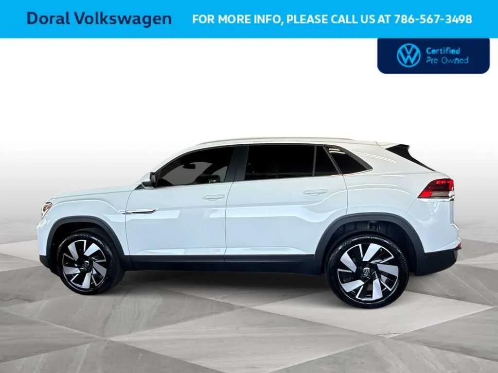 2025 Volkswagen Atlas Cross Sport 2.0T SE w/Technology photo 5